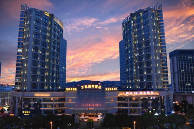 Wanjia International Hotel Цюаньчжоу Экстерьер фото